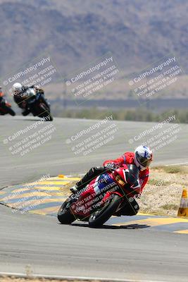 media/May-06-2024-Moto Forza (Mon) [[b33359f27d]]/1-Advanced/Session 4 (Turns 9 and 8)/